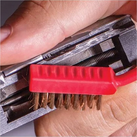 Zestaw szczotek i skrobaków do czyszczenia broni Real Avid Accu-Grip Picks & Brushes